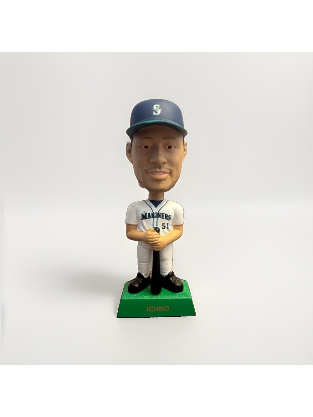2001 Upper Deck MLB Authentics Ichiro Suzuki Rookie Season Bobblehead